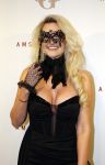 Amsterdam 26 november 2025
Olcay Gulsen geeft een groot feest ( Gemaskerd bal) in het Amstel Hotel. Angela v d Brink