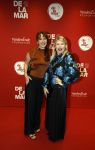 Amsterdam 30 november 2025
80 jaar het DeLaMar theater . Annick Boer poseert met Anne-Marie Jung