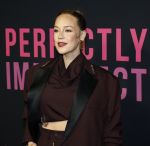Amsterdam 27 oktober 2025
Premiere Perfectly imperfect in Tuschinski met oa Yolanthe Cabau v Kasbergen en Nicolette v Dam . Anouk Maas