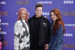 Blaricum 17 oktober 2025
Perspresentatie eerste aflevering Gooische vrouwen met oa aanwezig Linda de Mol Susan Visser Liews Visschedijk Teunie de Brouwer Tommy v Lent Robert de Hoog en Eefje Kuijtzer . Aron Korff