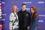 Blaricum 17 oktober 2025
Perspresentatie eerste aflevering Gooische vrouwen met oa aanwezig Linda de Mol Susan Visser Liews Visschedijk Teunie de Brouwer Tommy v Lent Robert de Hoog en Eefje Kuijtzer . Aron Korff