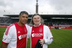 Amsterdam 3 juli 2013
Sjaak Swart 75 jaar . Hij viert dat met een wedstrijd met oud ajax spelers in het Olympisch stadion. Barry Hulshof met vrouw en Frank Rijkaard
Peter Smulders bv
