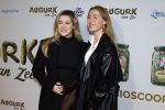 Amsterdam 4 november 2025
Premiere Augurk aan zee in Tuschinski met de cast die bestaat uit oa Monic Hendrickx Martin v Waardenberg Olga Zuiderhoek Jelka v Houten Frank Lammers Peter v d Begin en Tibor Lukacs. Robert v Hemert heeft de titelsong geschreven . carre Albers
