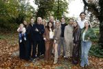 Naarden 3 november 2025
Presentatie nieuwe serie de Frogers met aanwezig Rene Froger Natasja Froger Danny Froger Ann Dominique Wilten Natascha Froger Matthijs Timmermans Charlie Didier Froger Sammy Verheij Maxim Froger en Ruby Celine met hun zoontje.