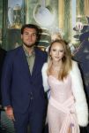 Amsterdam 18 november 2025
Premiere Wicked in het deLaMar theater . Emma Kok poseert met partner Jort Knoop