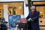 Amsterdam 27 november 2025
Ferdinand Grapperhaus op de fiets in Amsterdam zuid.