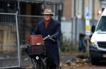 Amsterdam 27 november 2025
Ferdinand Grapperhaus op de fiets in Amsterdam zuid.