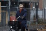 Amsterdam 27 november 2025
Ferdinand Grapperhaus op de fiets in Amsterdam zuid.