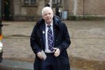 Den Haag 20 november 2025
 Prinses Amalia en haar vader Koning Willem Alexander bij de Grote Kerk, na de Bijzondere Verenigde Vergadering van de Eerste en Tweede Kamer, ter gelegenheid van de tachtigste verjaardag dat het parlement na de Tweede Wereldoorlog voor het eerst weer in gezamenlijkheid bijeenkwam. Eerste Kamervoorzitter Mei Li Vos Tweede Kamervoorzitter Thom van Campenvingen ze op .. Frits Barend en dochter Barbara Barend tezamen met lijsttrekker Mirjam Bikker en (klein)zoon Seb.