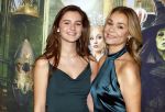 Amsterdam 18 november 2025
Premiere Wicked in het deLaMar theater . Froukje de Both kwam met haar dochter