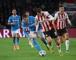 Eindhoven, 21 Oktober 2025
CL Wedstrijd PSV-Napolie, eindstand 6-2
Guus Til met Sam Beukema