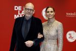 Amsterdam 30 november 2025
80 jaar het DeLaMar theater . Igone de Jong met een kennis