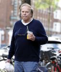 Amsterdam 14 oktober 2025
Ivo Niehe doet boodschappen in Amsterdam zuid .