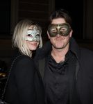 Amsterdam 26 november 2025
Olcay Gulsen geeft een groot feest ( Gemaskerd bal) in het Amstel Hotel. Johnny de Mol en zijn vrouw Anouk