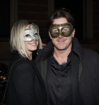 Amsterdam 26 november 2025
Olcay Gulsen geeft een groot feest ( Gemaskerd bal) in het Amstel Hotel. Johnny de Mol en zijn vrouw Anouk