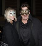 Amsterdam 26 november 2025
Olcay Gulsen geeft een groot feest ( Gemaskerd bal) in het Amstel Hotel. Johnny de Mol en zijn vrouw Anouk