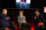 Amsterdam 26 oktober 2025
Boekpresentatie boek over 80 jaar het DeLaMar theater . Simone Kleinsma kreg uit handen van Janine v d Ende en Joop v d Ende het eerste exemplaar. Cornald Maas verzorgde de presentatie
