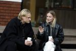 Amsterdam 28 november 2025
Kasper Dolberg met zijn vrouw Laerke Julie Dolberg op terras en straat in Amsterdam zuid.