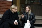 Amsterdam 28 november 2025
Kasper Dolberg met zijn vrouw Laerke Julie Dolberg op terras en straat in Amsterdam zuid.