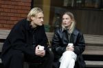 Amsterdam 28 november 2025
Kasper Dolberg met zijn vrouw Laerke Julie Dolberg op terras en straat in Amsterdam zuid.