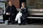 Amsterdam 28 november 2025
Kasper Dolberg met zijn vrouw Laerke Julie Dolberg op terras en straat in Amsterdam zuid.