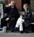 Amsterdam 28 november 2025
Kasper Dolberg met zijn vrouw Laerke Julie Dolberg op terras en straat in Amsterdam zuid.