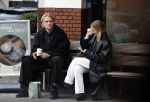 Amsterdam 28 november 2025
Kasper Dolberg met zijn vrouw Laerke Julie Dolberg op terras en straat in Amsterdam zuid.