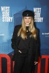 Rotterdam 23 november 2025
Premiere West side story in het nieuwe luxor. Kes v d Broek kwam met haar moeder
