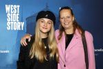 Rotterdam 23 november 2025
Premiere West side story in het nieuwe luxor. Kes v d Broek kwam met haar moeder