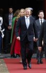 Den Haag 20 november 2025
 Prinses Amalia en haar vader Koning Willem Alexander bij de Grote Kerk, na de Bijzondere Verenigde Vergadering van de Eerste en Tweede Kamer, ter gelegenheid van de tachtigste verjaardag dat het parlement na de Tweede Wereldoorlog voor het eerst weer in gezamenlijkheid bijeenkwam. Eerste Kamervoorzitter Mei Li Vos Tweede Kamervoorzitter Thom van Campenvingen ze op .