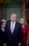 Den Haag 20 november 2025
 Prinses Amalia en haar vader Koning Willem Alexander bij de Grote Kerk, na de Bijzondere Verenigde Vergadering van de Eerste en Tweede Kamer, ter gelegenheid van de tachtigste verjaardag dat het parlement na de Tweede Wereldoorlog voor het eerst weer in gezamenlijkheid bijeenkwam. Eerste Kamervoorzitter Mei Li Vos Tweede Kamervoorzitter Thom van Campenvingen ze op .
