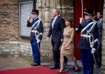 Den Haag 20 november 2025
 Prinses Amalia en haar vader Koning Willem Alexander bij de Grote Kerk, na de Bijzondere Verenigde Vergadering van de Eerste en Tweede Kamer, ter gelegenheid van de tachtigste verjaardag dat het parlement na de Tweede Wereldoorlog voor het eerst weer in gezamenlijkheid bijeenkwam. Eerste Kamervoorzitter Mei Li Vos Tweede Kamervoorzitter Thom van Campenvingen ze op .