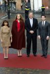 Den Haag 20 november 2025
 Prinses Amalia en haar vader Koning Willem Alexander bij de Grote Kerk, na de Bijzondere Verenigde Vergadering van de Eerste en Tweede Kamer, ter gelegenheid van de tachtigste verjaardag dat het parlement na de Tweede Wereldoorlog voor het eerst weer in gezamenlijkheid bijeenkwam. Eerste Kamervoorzitter Mei Li Vos Tweede Kamervoorzitter Thom van Campenvingen ze op .