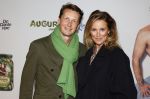 Amsterdam 4 november 2025
Premiere Augurk aan zee in Tuschinski met de cast die bestaat uit oa Monic Hendrickx Martin v Waardenberg Olga Zuiderhoek Jelka v Houten Frank Lammers Peter v d Begin en Tibor Lukacs. Robert v Hemert heeft de titelsong geschreven . Lieke v Lexmond met haar man Bas v Veggel