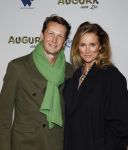 Amsterdam 4 november 2025
Premiere Augurk aan zee in Tuschinski met de cast die bestaat uit oa Monic Hendrickx Martin v Waardenberg Olga Zuiderhoek Jelka v Houten Frank Lammers Peter v d Begin en Tibor Lukacs. Robert v Hemert heeft de titelsong geschreven . Lieke v Lexmond met haar man Bas v Veggel