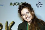 Amsterdam 4 november 2025
Premiere Augurk aan zee in Tuschinski met de cast die bestaat uit oa Monic Hendrickx Martin v Waardenberg Olga Zuiderhoek Jelka v Houten Frank Lammers Peter v d Begin en Tibor Lukacs. Robert v Hemert heeft de titelsong geschreven . Lisanne Dijkstra