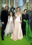 Amsterdam 18 november 2025
Premiere Wicked in het deLaMar theater . Louis Klibansky met vrouw Susanna Klibansky en hun kinderen