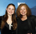 Rotterdam 23 november 2025
Premiere West side story in het nieuwe luxor. Maaike Widdershoven met dochter
