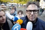 Utrecht 30 oktober 2025
Tweede dag van de rechtszaak tegen Marco Borsato in de rechtbank van Utrecht . Er was ongelofelijk veel pers aanwezig . Marco werd bijgestaan door de advocaten Geert Jan Knoops en Carry Knoops .