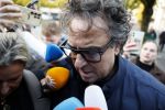 Utrecht 30 oktober 2025
Tweede dag van de rechtszaak tegen Marco Borsato in de rechtbank van Utrecht . Er was ongelofelijk veel pers aanwezig . Marco werd bijgestaan door de advocaten Geert Jan Knoops en Carry Knoops .