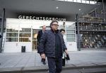 Utrecht 30 oktober 2025
Tweede dag van de rechtszaak tegen Marco Borsato in de rechtbank van Utrecht . Er was ongelofelijk veel pers aanwezig . Marco werd bijgestaan door de advocaten Geert Jan Knoops en Carry Knoops .