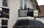 Noordwijk 15 november 2025
Het B&B van Martien Meiland en Erica Meiland staat bij 2 makelaars te koop . De prijs is nu 1650000 euro . Ze begonnen met een vraagprijs van 2 miljoen .