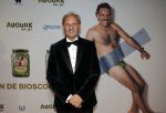 Amsterdam 4 november 2025
Premiere Augurk aan zee in Tuschinski met de cast die bestaat uit oa Monic Hendrickx Martin v Waardenberg Olga Zuiderhoek Jelka v Houten Frank Lammers Peter v d Begin en Tibor Lukacs. Robert v Hemert heeft de titelsong geschreven .