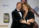 Amsterdam 4 november 2025
Premiere Augurk aan zee in Tuschinski met de cast die bestaat uit oa Monic Hendrickx Martin v Waardenberg Olga Zuiderhoek Jelka v Houten Frank Lammers Peter v d Begin en Tibor Lukacs. Robert v Hemert heeft de titelsong geschreven .
