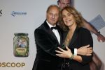 Amsterdam 4 november 2025
Premiere Augurk aan zee in Tuschinski met de cast die bestaat uit oa Monic Hendrickx Martin v Waardenberg Olga Zuiderhoek Jelka v Houten Frank Lammers Peter v d Begin en Tibor Lukacs. Robert v Hemert heeft de titelsong geschreven .