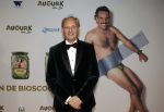 Amsterdam 4 november 2025
Premiere Augurk aan zee in Tuschinski met de cast die bestaat uit oa Monic Hendrickx Martin v Waardenberg Olga Zuiderhoek Jelka v Houten Frank Lammers Peter v d Begin en Tibor Lukacs. Robert v Hemert heeft de titelsong geschreven .
