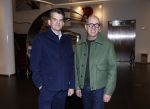 Amsterdam 26 oktober 2025
Boekpresentatie boek over 80 jaar het DeLaMar theater . Simone Kleinsma kreg uit handen van Janine v d Ende en Joop v d Ende het eerste exemplaar. Maurice Wijnen met partner
