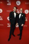 Amsterdam 30 november 2025
80 jaar het DeLaMar theater . Maurice Wijnen poseert met Ronald den Ouden