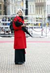 Den Haag 20 november 2025
 Prinses Amalia en haar vader Koning Willem Alexander bij de Grote Kerk, na de Bijzondere Verenigde Vergadering van de Eerste en Tweede Kamer, ter gelegenheid van de tachtigste verjaardag dat het parlement na de Tweede Wereldoorlog voor het eerst weer in gezamenlijkheid bijeenkwam. Eerste Kamervoorzitter Mei Li Vos Tweede Kamervoorzitter Thom van Campenvingen ze op . Mona Keijzer en Vera Bergkamp