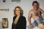 Amsterdam 4 november 2025
Premiere Augurk aan zee in Tuschinski met de cast die bestaat uit oa Monic Hendrickx Martin v Waardenberg Olga Zuiderhoek Jelka v Houten Frank Lammers Peter v d Begin en Tibor Lukacs. Robert v Hemert heeft de titelsong geschreven .